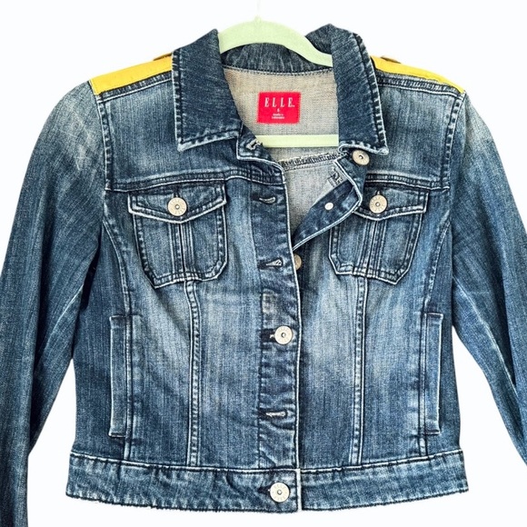 🌼 Custom Jean Jacket & Skirt, made from Sari made in India. Sequin Embellished - Picture 4 of 13